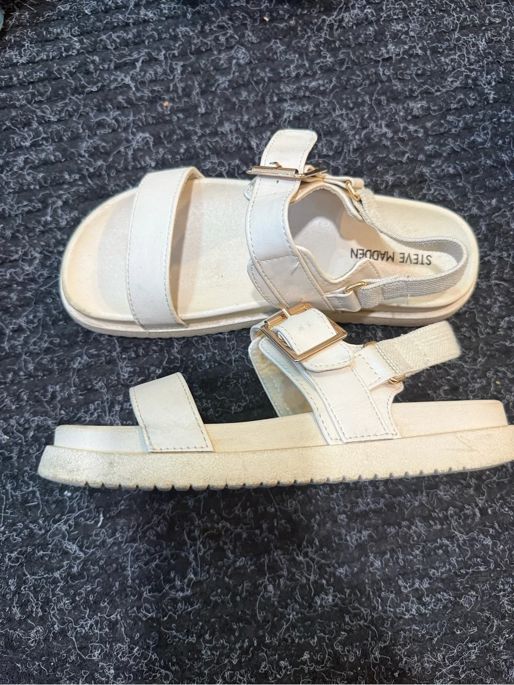 Steve Madden Kids Cream Double-Strap Buckle Sandals